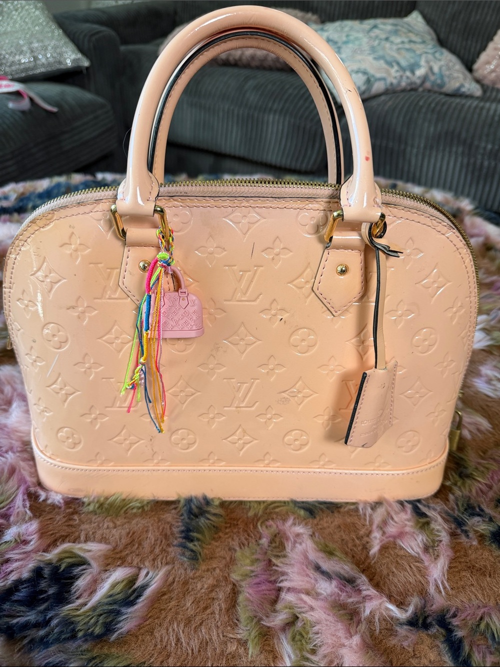 Louis Vuitton Vernis Peach Alma Satchel with Colorful Charm UNABLE TO AUTHENTIC)